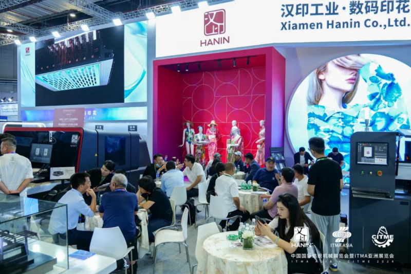 j9国际站备用在ITMA展会现场.jpg